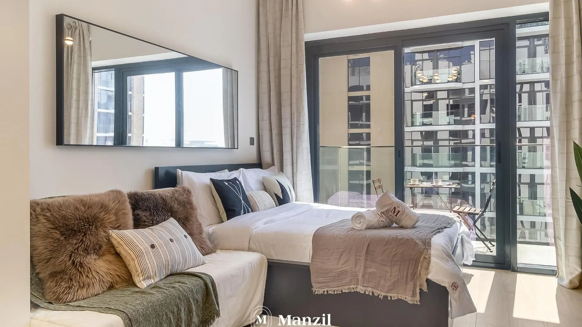 Elegant Studio W Balcony View Near Downtown Dubai Apartment